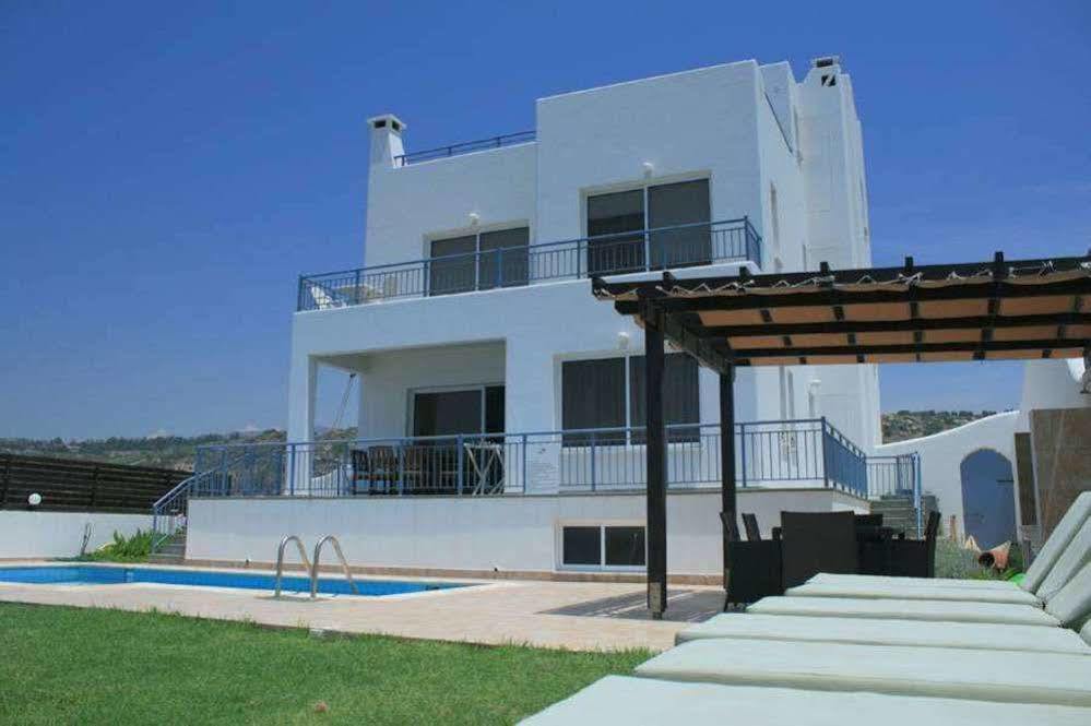 Blue Coral Beach Villas Пафос Экстерьер фото