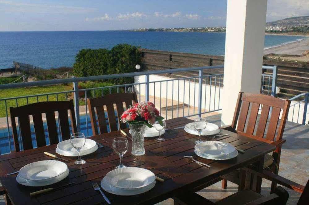 Blue Coral Beach Villas Пафос Экстерьер фото