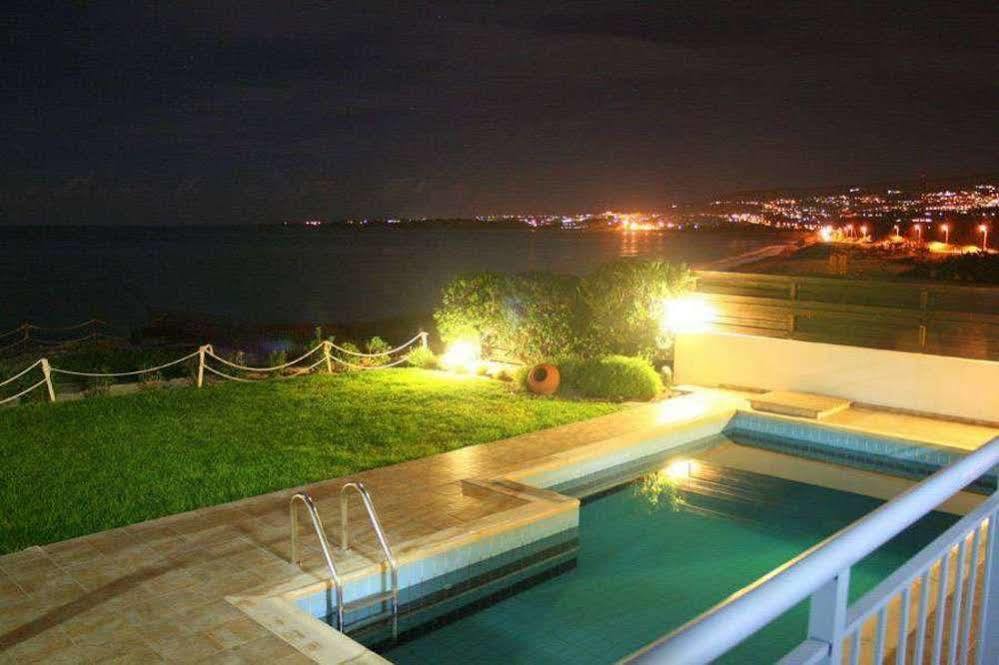 Blue Coral Beach Villas Пафос Экстерьер фото