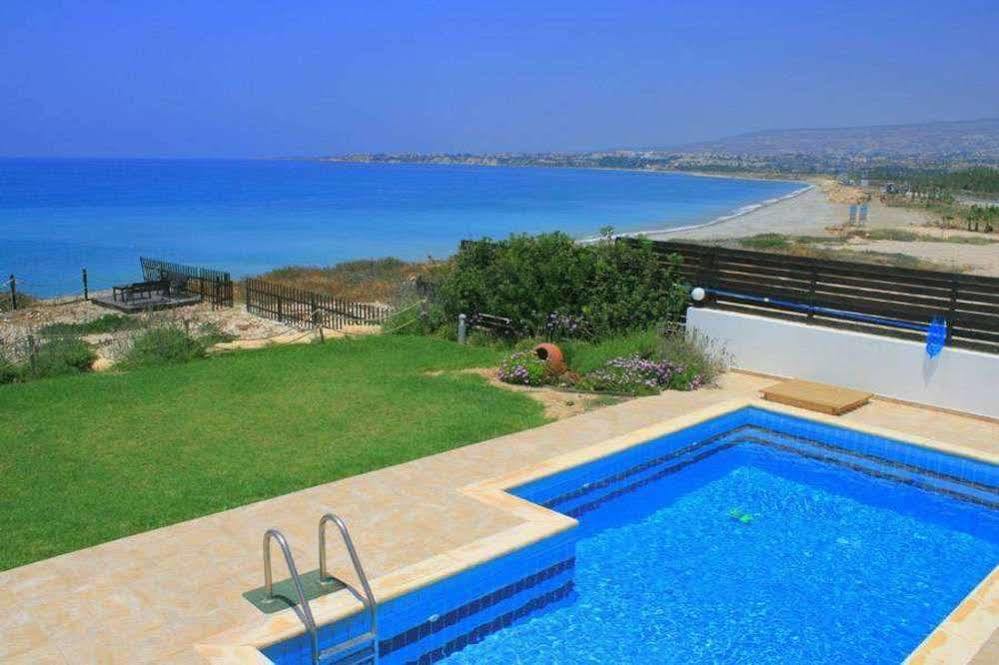 Blue Coral Beach Villas Пафос Экстерьер фото